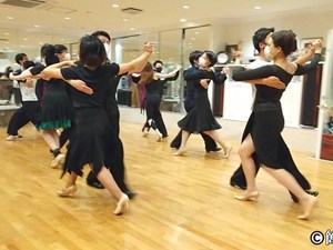 社交ダンスの基礎練習