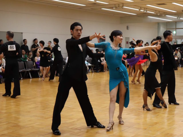 社交ダンス大会 サークルJカップに参加するメンバー