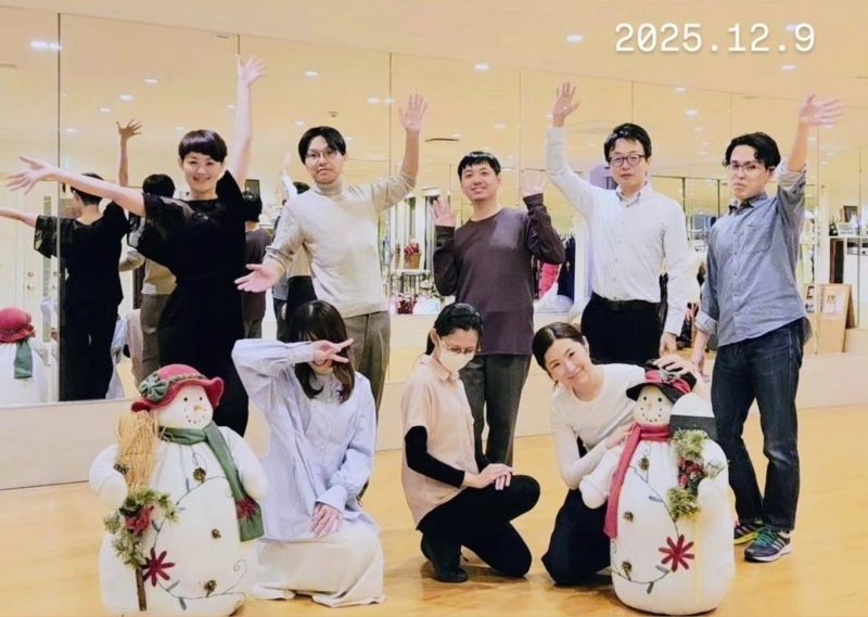 Image for the Tweet beginning: 昨日のð°初心者クラスは『Slow Foxtrot & Paso Doble』のレッスンでした。次回は3回目、ルーティンをはじめから通して踊れるよう練習しますð¥ 火曜クラスは、2026年1月から【東神奈川】へ移転します‼️ ※木曜は引き続き鶴見で開催 #社交ダンス